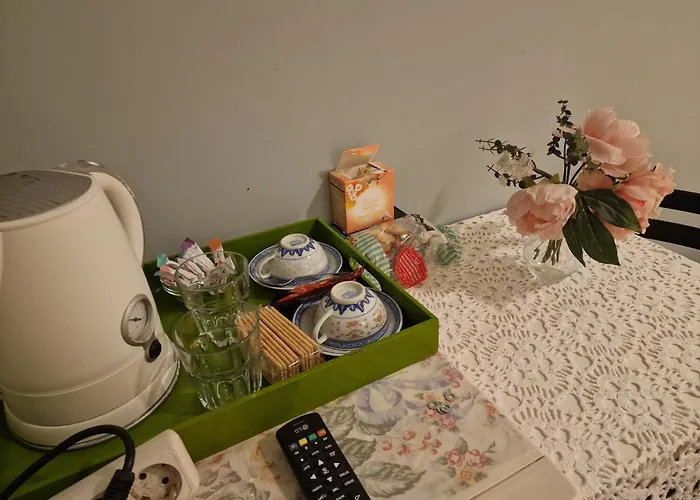 D I N مكان تخييم Lisboa